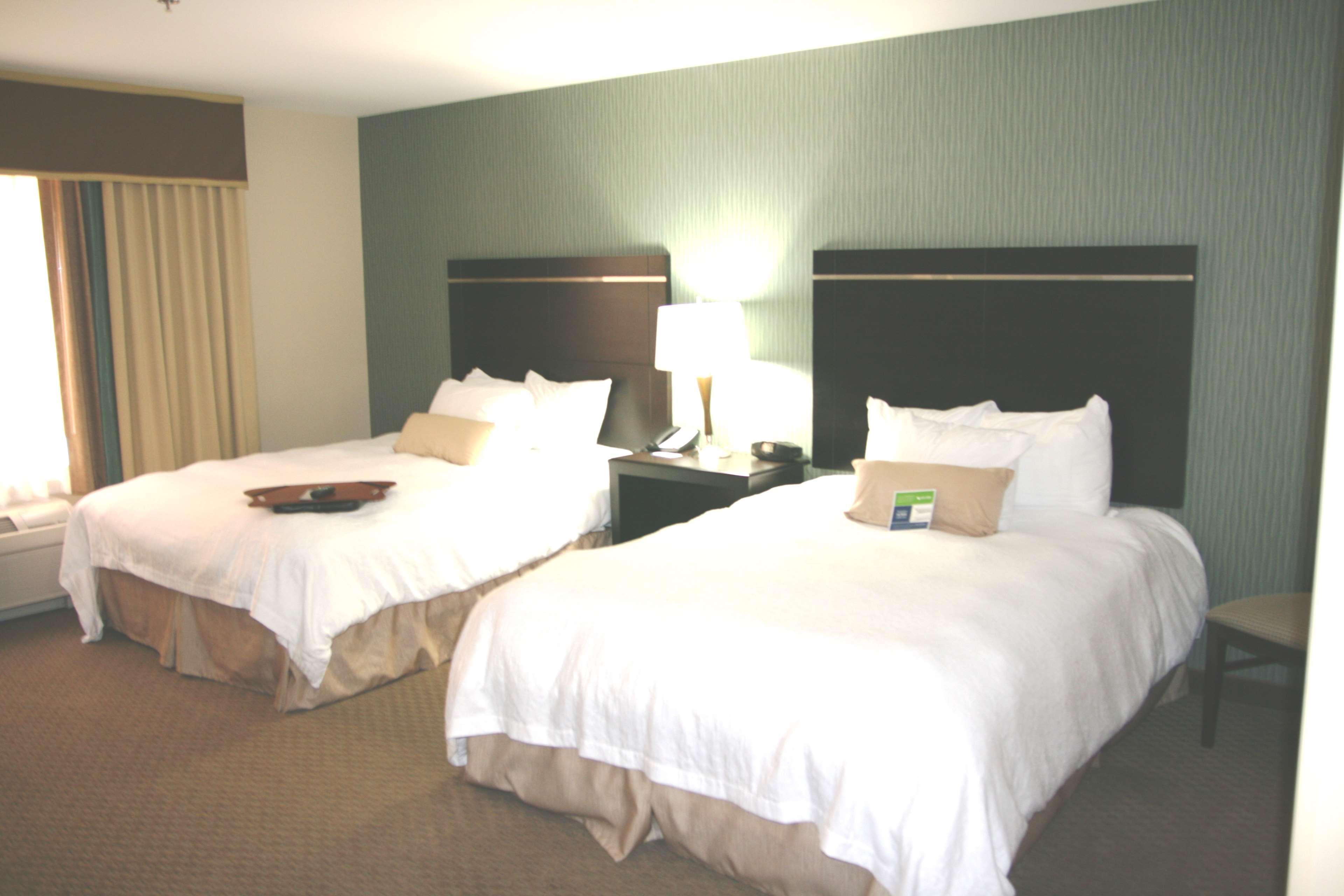 Hampton Inn & Suites Las Vegas Airport Room photo